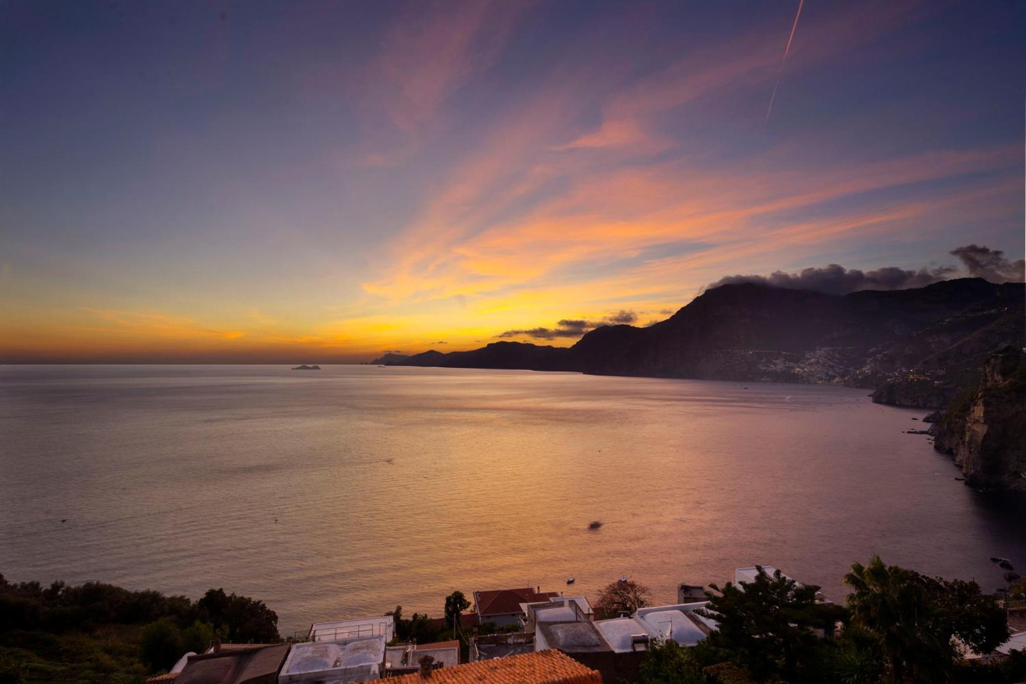 Tramonto D'Oro Hotel Praiano Bagian luar foto